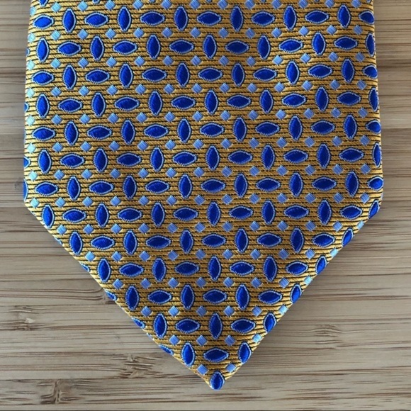 Robert Talbott Best Of Class Tie In Bright Yellow! - Picture 6 of 6